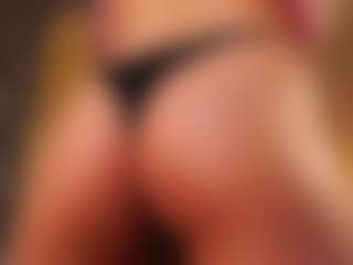 ManyBivin's Live Sex Cam Show