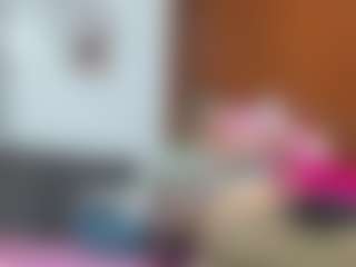Live cam show with MariianaReyes - Athletic College on makecum.org