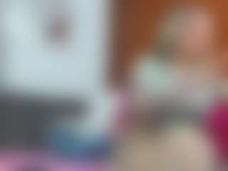 Live cam show with MariianaReyes - Blonde Hair Fetish on LiveSexCams6