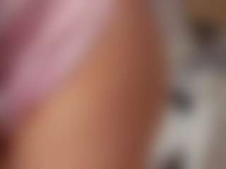 Live cam show with MaryF0x - Striptease on Dare Cams