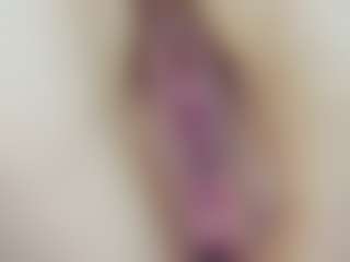 Live cam show with MaryF0x - Spankass on AdultVida.com