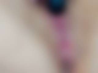 Live cam show with MaryF0x - New Big Ass on CamClone