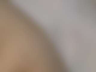 Live cam show with MaryF0x - Play on Soda Cam