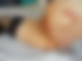 Live cam show with MaryF0x - Moaning on live18s.com
