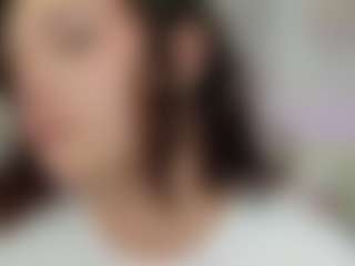 Live cam show with MaryF0x - Moaning on madthumbs