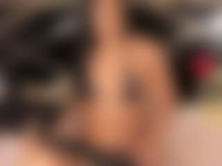 Live cam show with MeganRicci - Fingers on chickslive.net