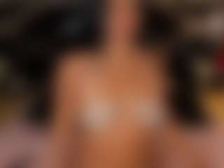 Live cam show with MeganRicci - Petite on iamadamtest123.com