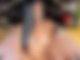 Live cam show with MeganRicci - Brown Hair on Milf Play