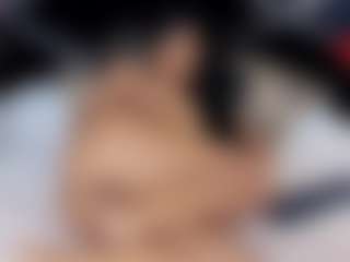 Live cam show with MeganRicci - HD on CSO-WL