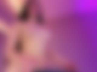 Live cam show with Natalie-Blaze - Camel Toe on Dolls Live