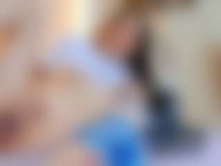 Live cam show with Nathy Ferrer - Shredded on chickslive.net