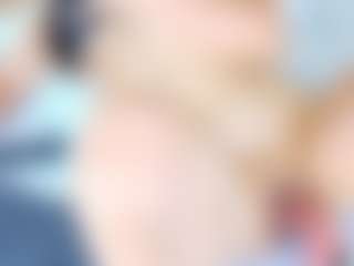 Live cam show with Nathy Ferrer - Petite on CamClone