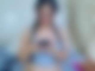 Live cam show with Nathy Ferrer - Oil on TastyBlacksLive