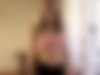 Live cam show with OdaRabine - Striptease Granny on Camsoda