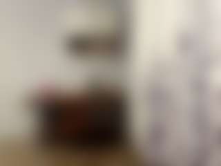 Show en direct avec OdaRabine - Interactivetoy Granny sur Camsoda