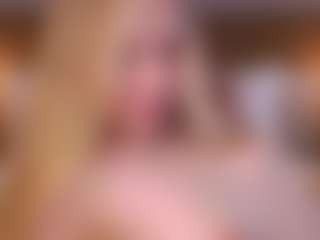 Live cam show with SadeHaff - Blonde Hair Petite on Camming Site