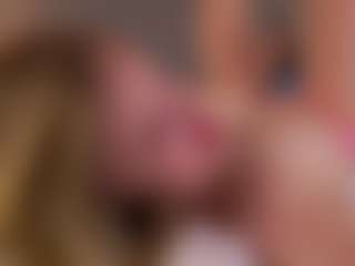 Live cam show with SadeHaff - Blonde Hair on CamwithHer