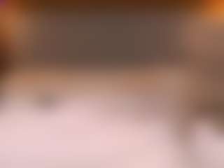Live cam show with SadeHaff - Blonde Hair Petite on CamwithHer