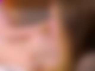 Live cam show with SadeHaff - Petite on friskycurves.com
