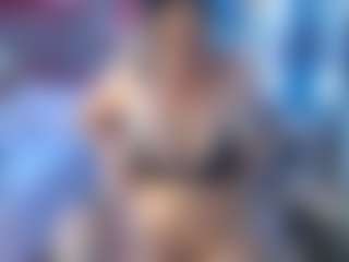 Live cam show with Sammy-fox444 - MILF on Free Soda