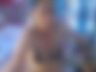 Live cam show with Sammy-fox444 - BBW on friskycurves.com