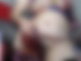 Live cam show with Sammy-fox444 - Granny on Camsoda