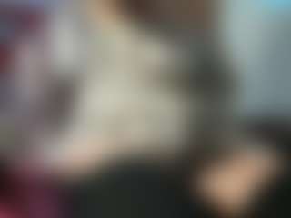 Live cam show with Sammy-fox444 - Hairy Pussy on Cam Slut