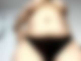 Sammy-fox444 MILF webcam performer live streaming
