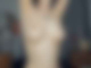 Live cam show with SooRollin - White on friskycurves.com