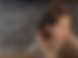 Live cam show with SooRollin - Striptease Teen (18+) on livesuperchat.net