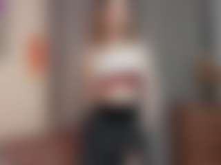 Live cam show with SooRollin - Young Adult on Streamer API