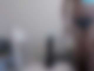 Live cam show with TsLilSamantha - Tease on Mixed Magazine Live