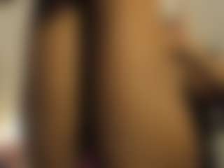 Live cam show with Victoria-santoss - Body Massage on SxyPornLive