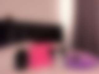 L a u r a's Live Sex Cam Show