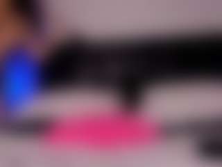 L a u r a's Live Sex Cam Show