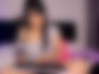 L a u r a's Live Sex Cam Show