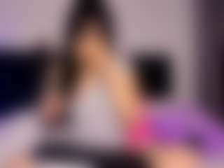 L a u r a's Live Sex Cam Show