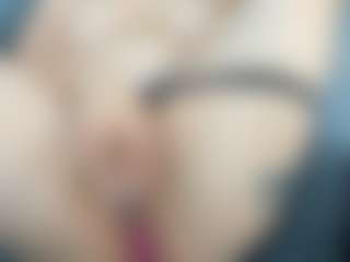 Live cam show with AryaBellex - Green Eyes on https://playwithruby.com