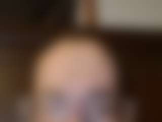 Live cam show with betawolf32 - English on Camming Site