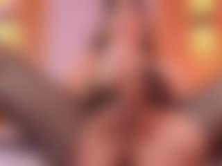 Live-camshow met charlotteinpole - Black Hair op Camsoda