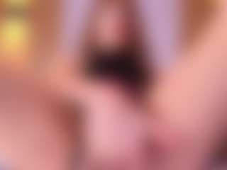 Live cam show with charlotteinpole - Lean on Camsoda