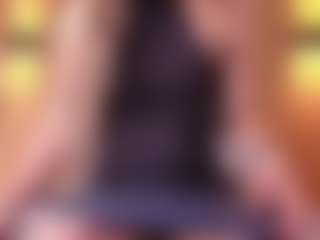 Live cam show with charlotteinpole - Lean on Camsoda
