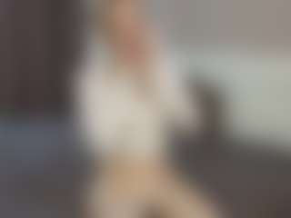 Live cam show with ClarethaHollibaugh - Blue Eyes on Mixed Magazine Live