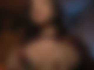 Live cam show with DaniiDusan - Squirt Toys on Latina Girls