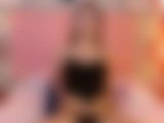 Live cam show with Gia-collins - Nsfw on Strip Flash - Live Sex Shows