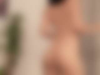 Live cam show with Gyselflyn - Moaning on Camsoda