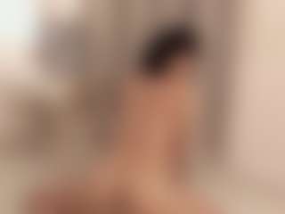 Live cam show with Gyselflyn - Dirty Talk on chickslive.net