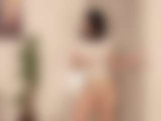 Live cam show with Gyselflyn - Drinking on fuck-show.com