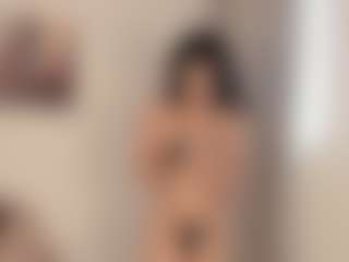 Live cam show with Gyselflyn - Dirty Talk on Milfs Live
