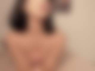 Live cam show with Gyselflyn - Brown Eyes on eurowanks.com